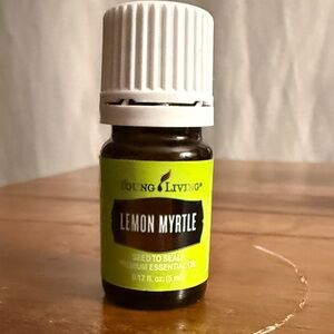 Young Living Lemon Myrtle Essential Oil - Vibrant Yellow